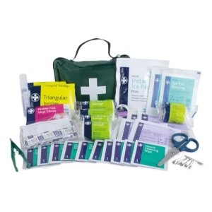 LEWIS-PLAST Kit completo de primeros auxilios 90 Piezas de primeros auxilios al aire libre – kit que cumple con las normas europeas