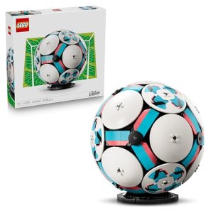 LEGO Editions Balón de Fútbol – Maqueta 3D con Estadio Interactivo en Miniatura – Decoración de la Habitación Juvenil – Regalo para Niños, Niñas Fans de 10+ Años y Adultos Fans del Deporte – 43019