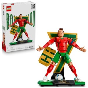 LEGO Editions Cristiano Ronaldo: Leyenda del Fútbol de Juguete – Maqueta 3D del Futbolista con 2 Poses – Decoración de la Habitación – Regalo de Fútbol para Niños y Niñas de 12+ Años – 43016